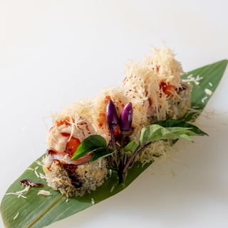 320. Sake maki croccante