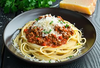 პასტა ბოლონეზე