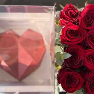 შოკოლადის გული ვარდებით 