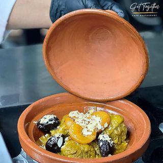 Chaque Mardi : Tajine Viande au pruneaux