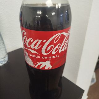 Botella de coca cola 2 litros