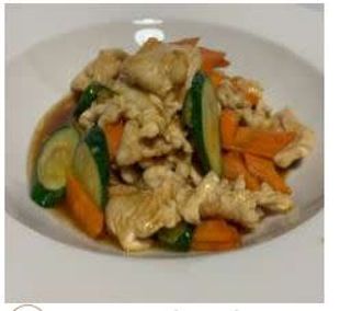 415. Pollo con verdure