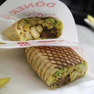 Taco Mixto De Pollo Y Carne Picada