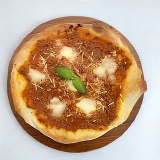 Pizza Bolognese