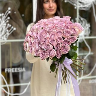 55 Голландских фиолетовых роз