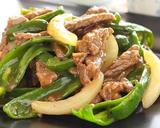 Ternera Con Pimienta Verde