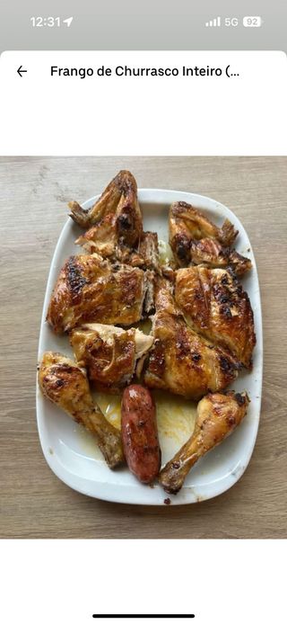 1 Frango de Churrasco Inteiro c/1 Toscana de Oferta
