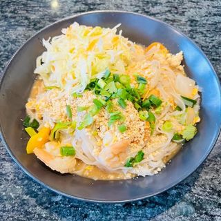 Pad thai z krewetkami