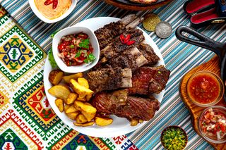 Costişoare de viţel, de porc şi de berbec