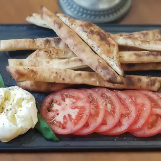 Insalata Caprese