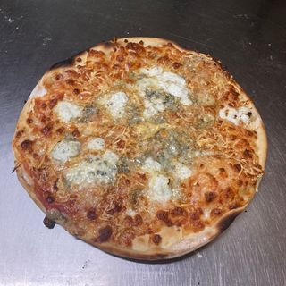 Pizza Al 4 Formaggi (30 cm.)
