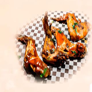 Alitas De Pollo Estilo Buffalo, Ración (8 Pzs.)