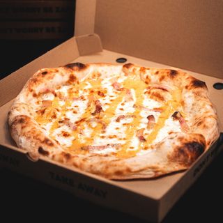 Pizza Especial La Vera Carbonara (33 Cm.)