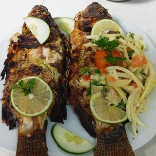 Carpe Braisée + Attiéké