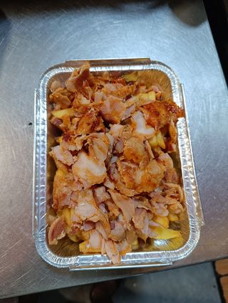 Plato De Patatas Con Carne (Grande)