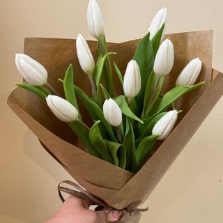 Ramo tulipanes blancos