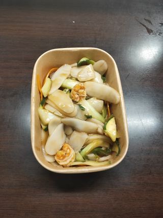 54. Gnocchi di riso con gamberi e verdure