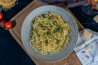 Спагети Алио, олио, пепрончино XL (400г)