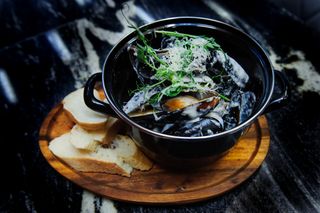 Midii în sos cremos