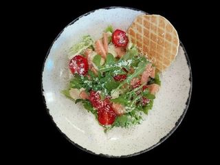 Салат "Цезар з лососем" (240g)