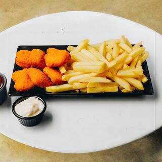Nuggetsi i pomfrit