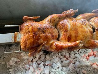 Пиле на чеврме