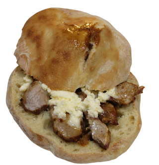 Lepinja sa dimljenim svinjskim fileom