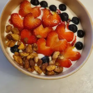 White Yogur Bowl