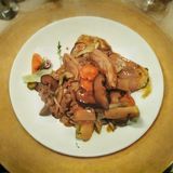 Pato Con Bambú Y Setas Chinas