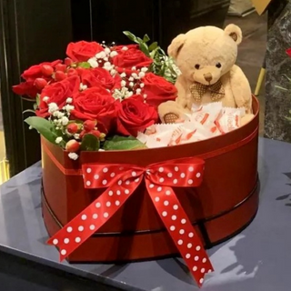 Cvijetni aranžman br. 17