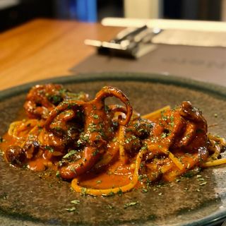 SPAGHETTONI ALLA LUCIANA