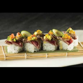 155 Uramaki tuna tataki 8 pezzi