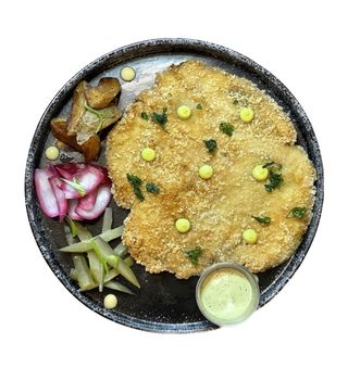 Віденський шніцель, подаємо з картоплею по-селянськи (390г)