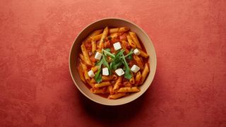 46. Sos Pomidorowy + Rukola + Ser Sałatkowy