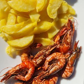 Prawns with Ugali or Chips
