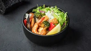 Боул з морепродуктами