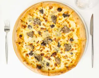 Pizza cu trufe Ø 32cm