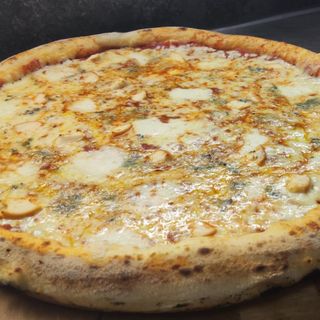 Пица Четири сирена (500г)