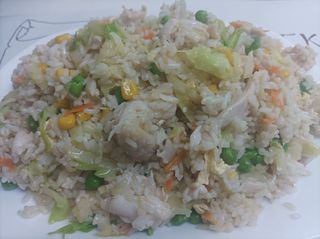 420. Ориз с двойно количество пилешко месо (800гр)