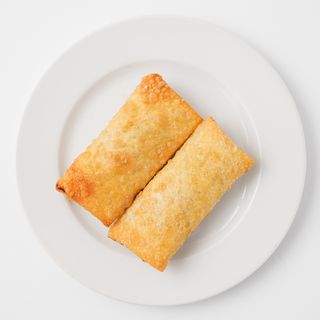 Hrskavo pržena proljetna rolica s mesom