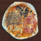Pizza cuatro estaciones