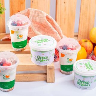 CREAMY HAVEN (3 Parfait Max & 2 Sweetened Greek Yoghurts)