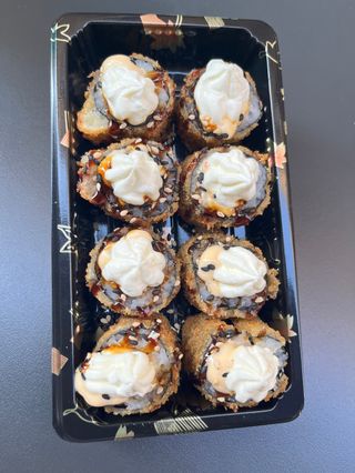 27 Hosomaki salmone fritti e Philadelphia