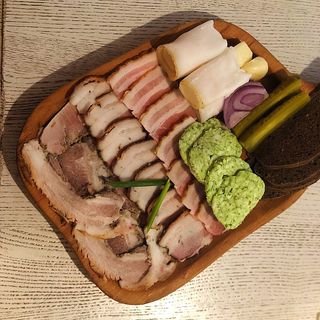 Три поросяти (175/100)