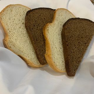 Хліб чорний, білий (80г)