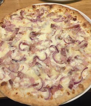 Pizza Carbonara Ø 32cm