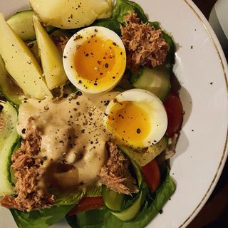 Салат з тунцем та картоплею (250 гр)