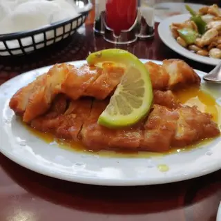 Pollo con salsa limón