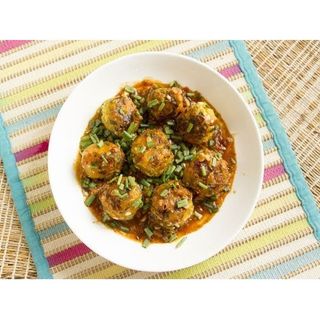Vegetable balls in garlic or chilli sauce