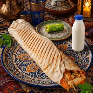 PITA KRAFT CHICKEN SHAWARMA SMALL, AYRAN, BAKLAWA PISTACJOWA